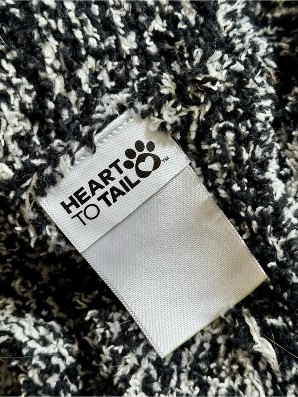Heart to Tail Ultra Cozy Pet Sweater, Black & Grey Melange – Size XL